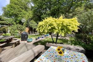 Photo 25- click for photo gallery